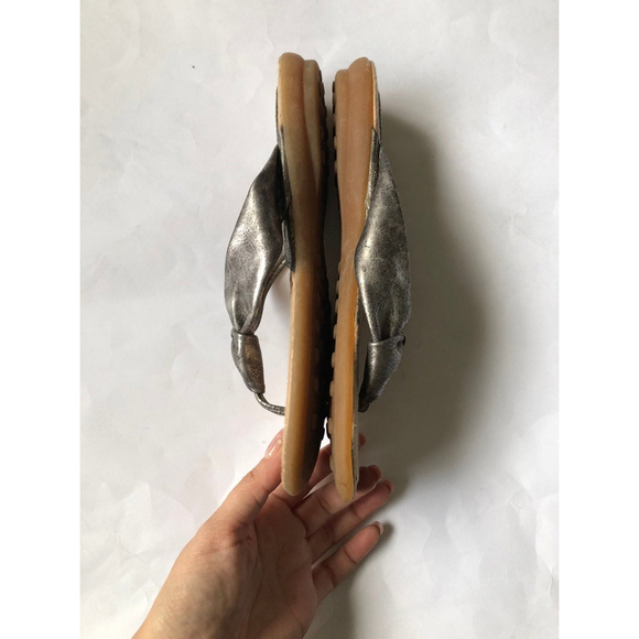 boc Women’s Slip on Thong Sandals size 7 - Picture 2 of 5